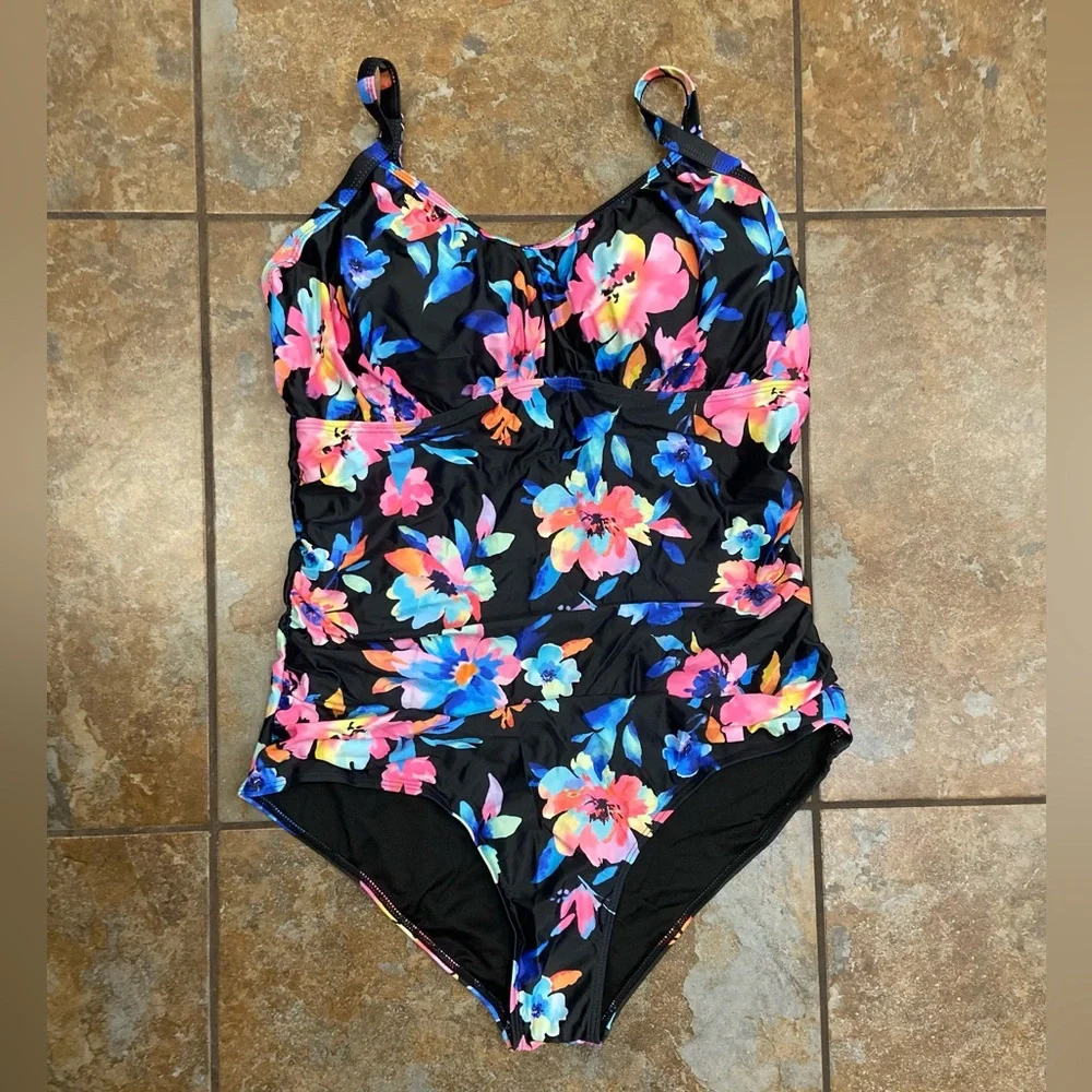 NWT Aqua Eve 18W Swimsuit - Picture 2 of 9